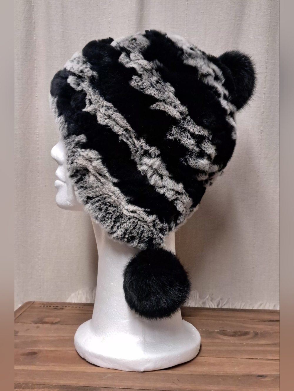 Chinchilla- Patterned Rex Rabbit Fur Beanie With Pom Poms OS - Picture 3 of 5